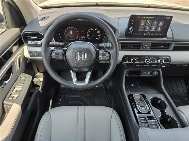 new 2025 Honda Pilot car