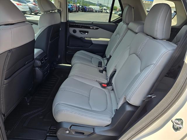 new 2025 Honda Pilot car