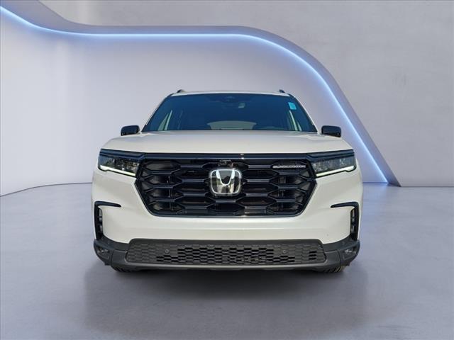 new 2025 Honda Pilot car, priced at $56,485