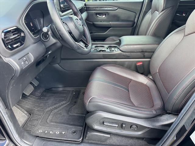used 2025 Honda Pilot car, priced at $51,990