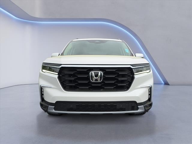 new 2025 Honda Pilot car, priced at $51,450