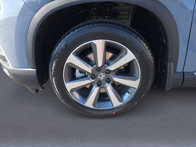 new 2025 Honda Pilot car, priced at $54,985