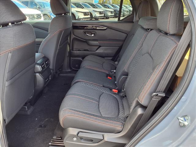 new 2025 Honda Pilot car, priced at $41,851