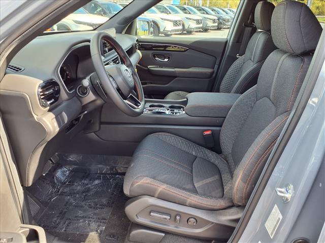 new 2025 Honda Pilot car, priced at $41,851