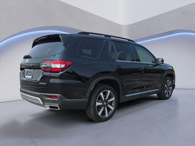 new 2025 Honda Pilot car, priced at $51,095
