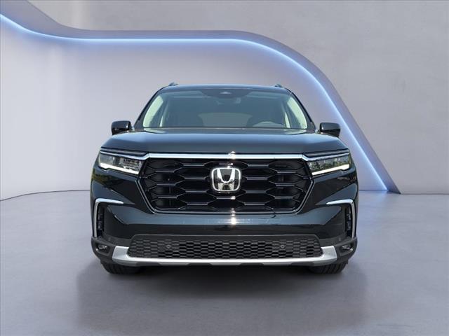 new 2025 Honda Pilot car, priced at $51,095