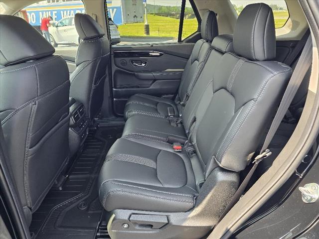 new 2025 Honda Pilot car, priced at $51,095