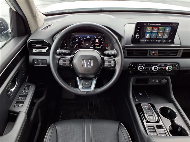 used 2025 Honda Pilot car, priced at $49,898
