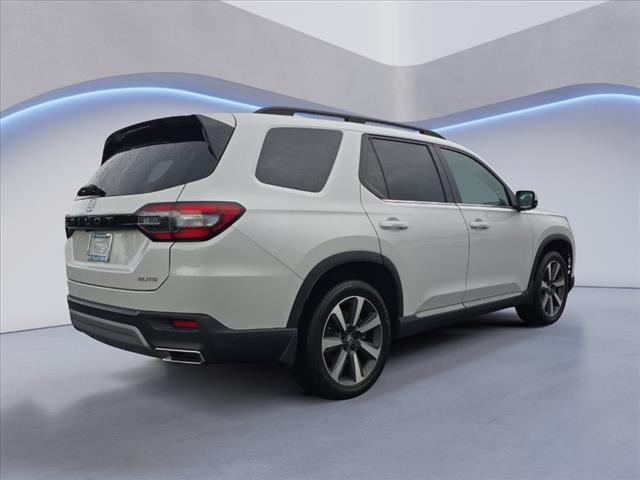 used 2025 Honda Pilot car, priced at $49,898