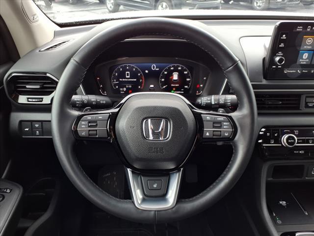 used 2025 Honda Pilot car, priced at $49,898