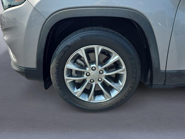 used 2019 Jeep Cherokee car, priced at $17,484