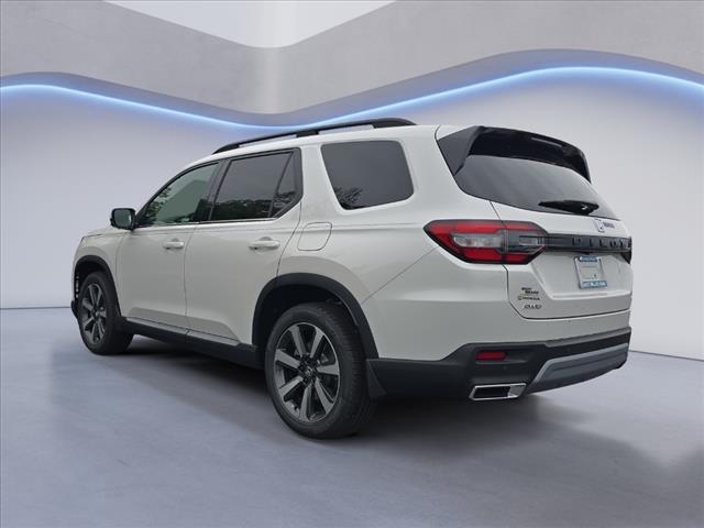 new 2025 Honda Pilot car, priced at $54,985