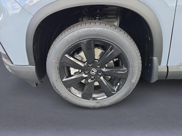 new 2025 Honda Pilot car, priced at $56,530