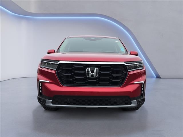 new 2025 Honda Pilot car, priced at $50,950