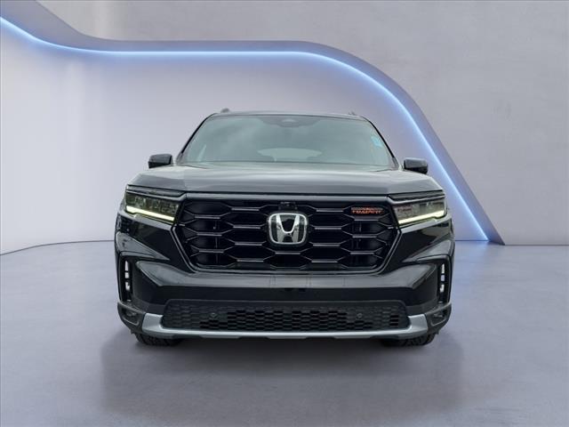 new 2025 Honda Pilot car, priced at $50,795