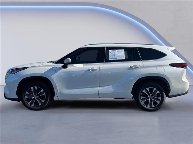 used 2020 Toyota Highlander car, priced at $28,888