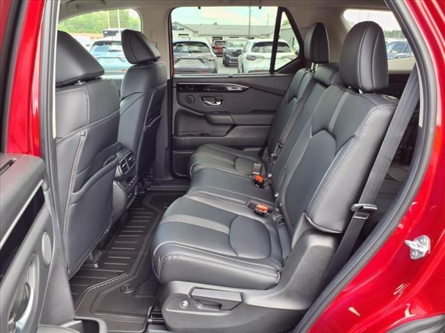 new 2025 Honda Pilot car, priced at $48,584