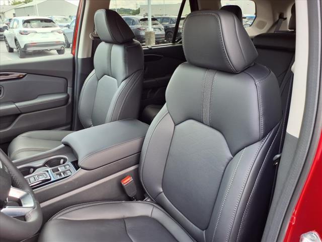 new 2025 Honda Pilot car, priced at $48,584