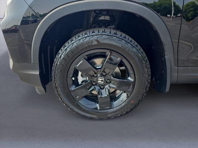 new 2025 Honda Ridgeline car, priced at $49,980