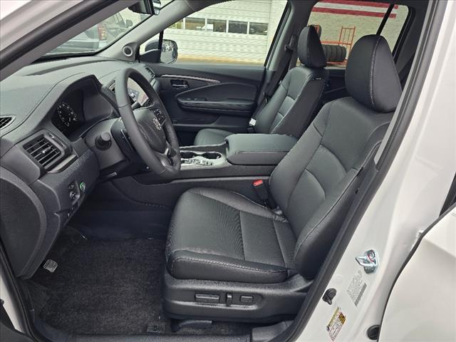 new 2025 Honda Ridgeline car, priced at $42,195