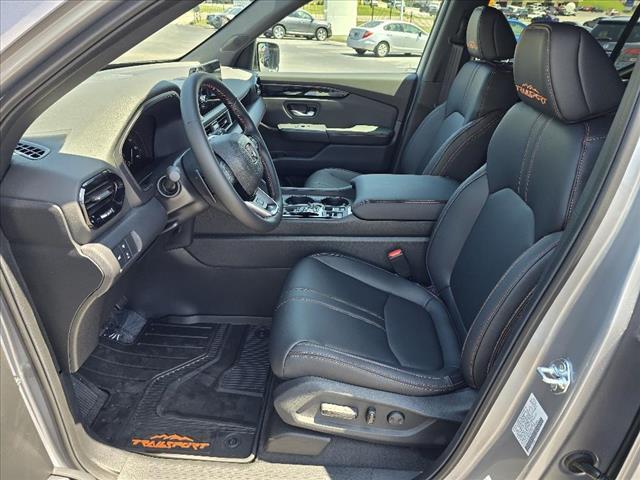 new 2025 Honda Pilot car, priced at $49,884