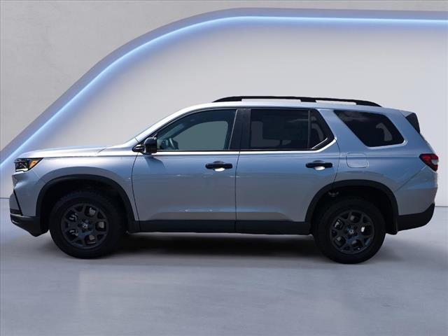 new 2025 Honda Pilot car, priced at $49,884