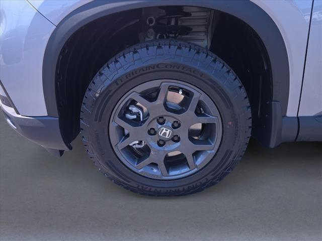 new 2025 Honda Pilot car, priced at $49,884