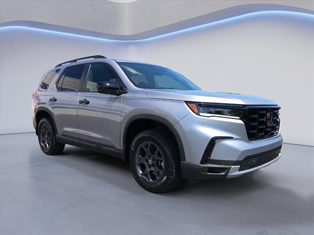 new 2025 Honda Pilot car, priced at $49,884