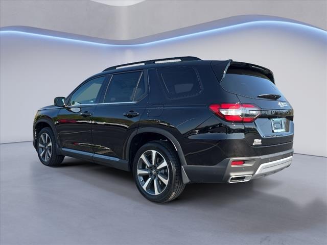 new 2025 Honda Pilot car, priced at $46,995