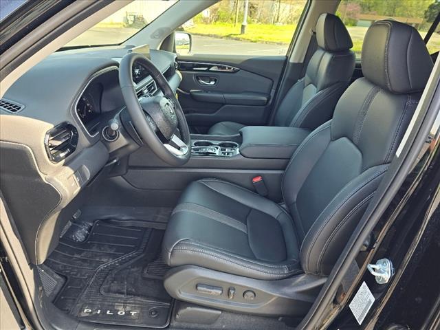 new 2025 Honda Pilot car, priced at $46,995
