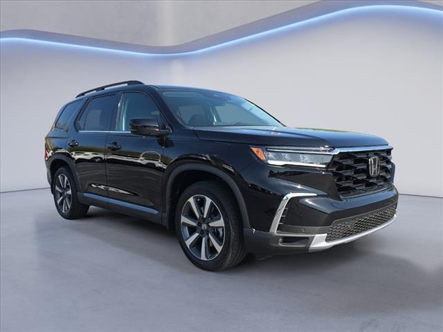 new 2025 Honda Pilot car, priced at $46,995