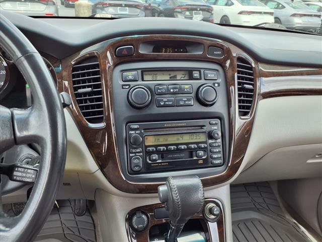 used 2002 Toyota Highlander car, priced at $7,397