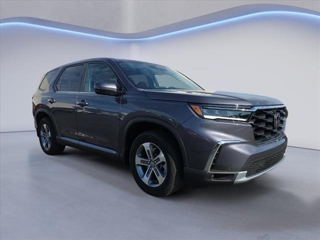 new 2025 Honda Pilot car, priced at $43,949
