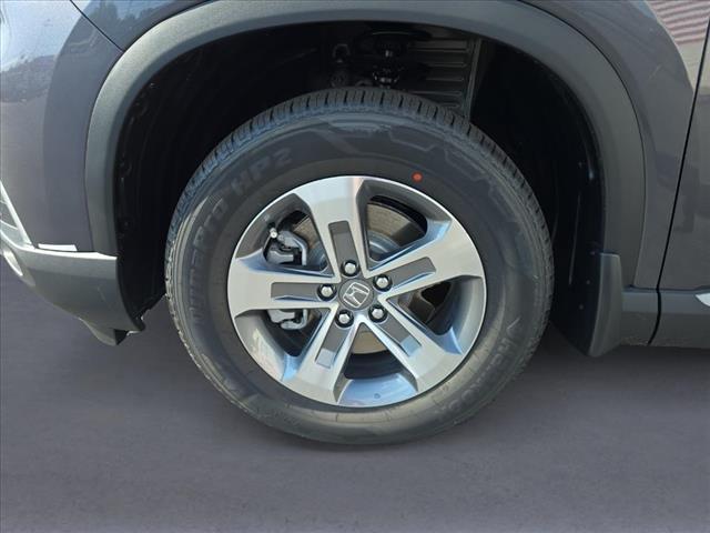 new 2025 Honda Pilot car, priced at $43,949