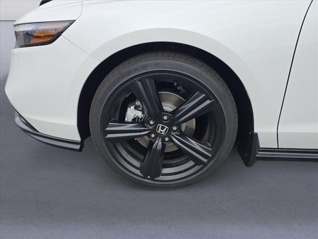new 2025 Honda Accord Hybrid car, priced at $36,075