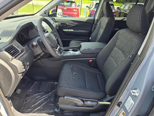 new 2025 Honda Ridgeline car, priced at $40,990