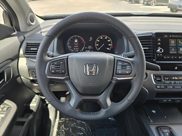 new 2025 Honda Ridgeline car, priced at $40,990