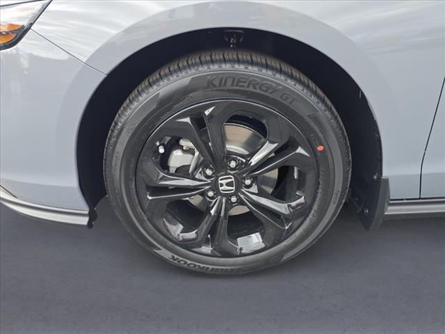 new 2025 Honda Accord car, priced at $30,749