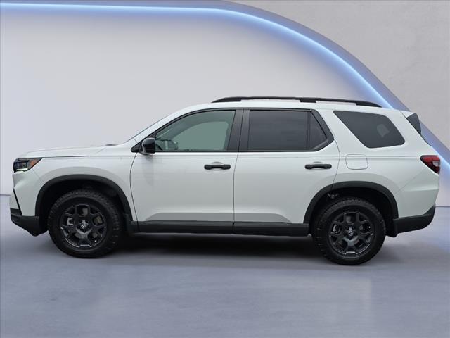 new 2025 Honda Pilot car, priced at $51,305