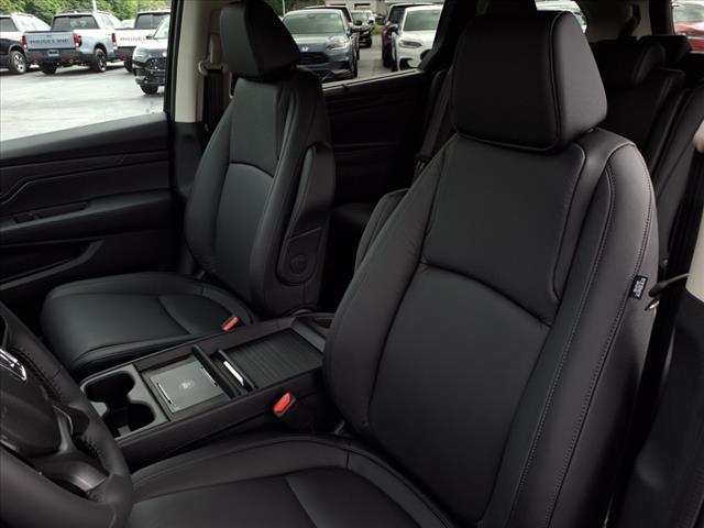 new 2026 Honda Odyssey car, priced at $43,840