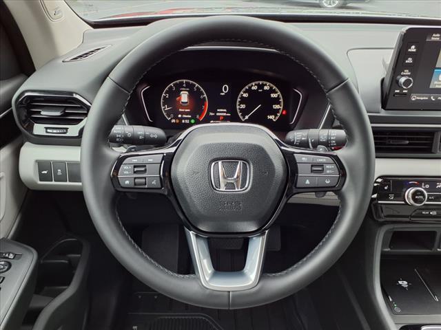 new 2025 Honda Pilot car, priced at $47,938