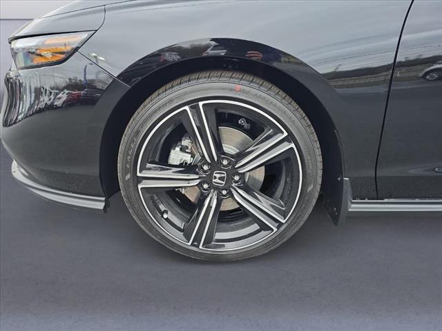 new 2025 Honda Accord Hybrid car, priced at $33,568