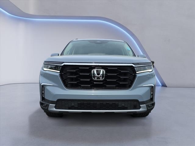 new 2025 Honda Pilot car, priced at $49,405