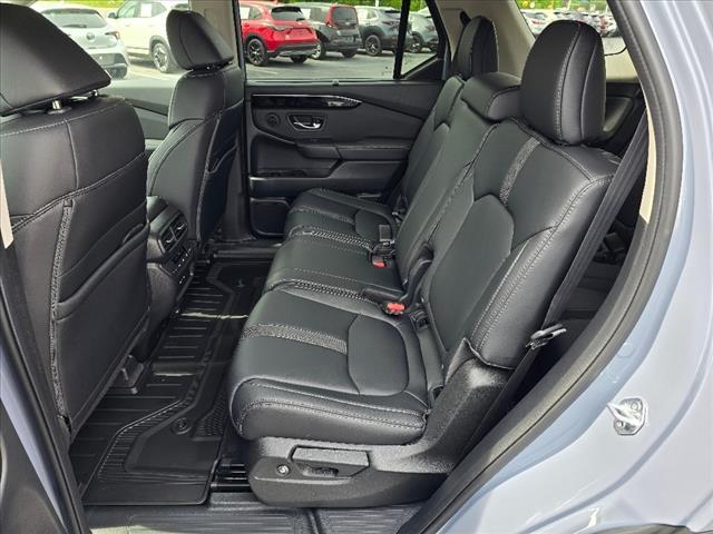 new 2025 Honda Pilot car, priced at $49,405