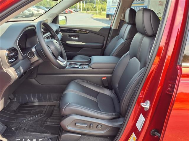 new 2025 Honda Pilot car, priced at $49,890