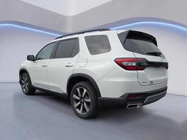 new 2025 Honda Pilot car, priced at $49,359