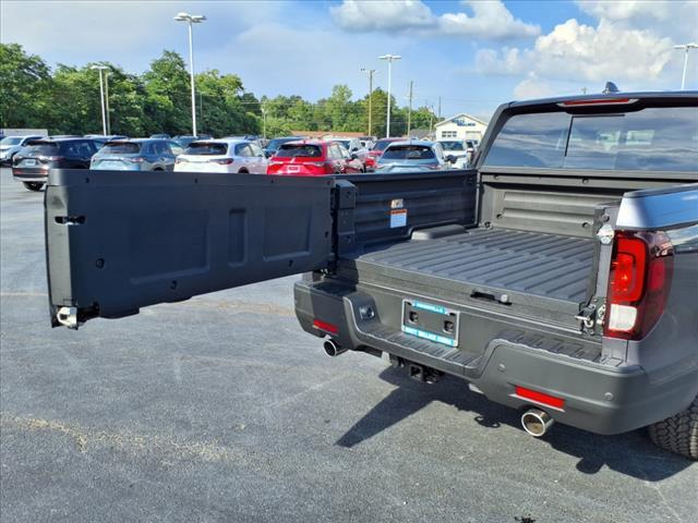 new 2025 Honda Ridgeline car, priced at $47,990