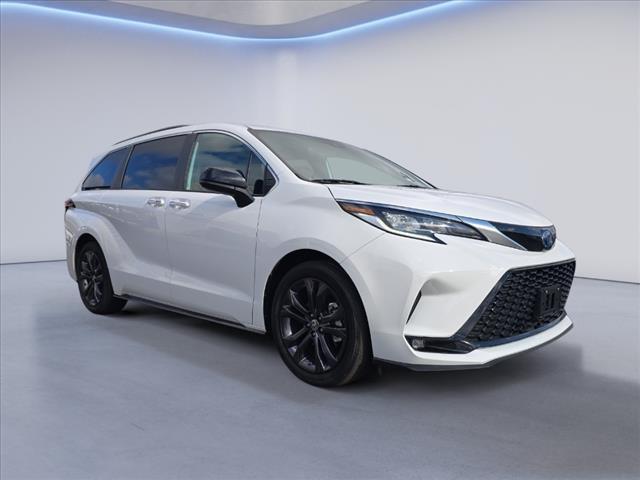 used 2022 Toyota Sienna car, priced at $43,888