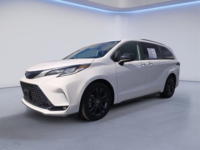 used 2022 Toyota Sienna car, priced at $43,888