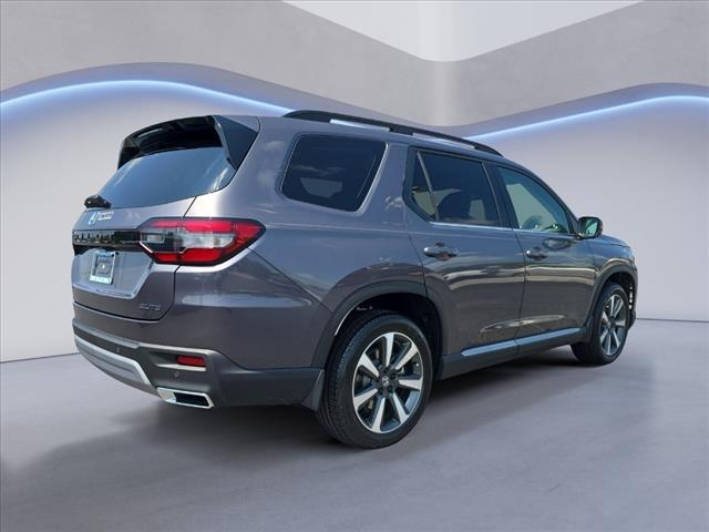 new 2025 Honda Pilot car, priced at $54,530